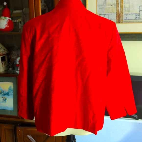 Kim Rogers Red Embossed Floral 3/4 sleeve jacket size 16p. - Picture 5 of 7